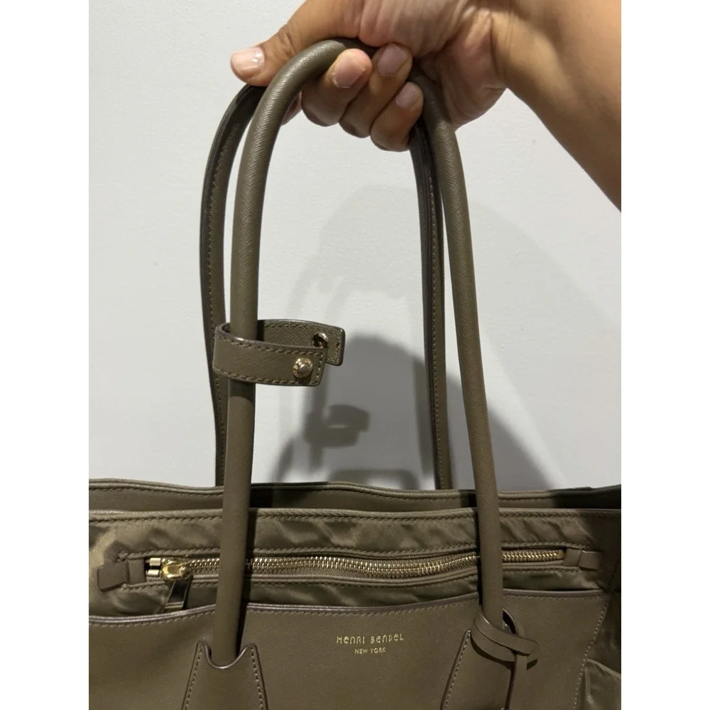 Henri Bendel Green Leather Nylon Diaper Bag‎ Satchel Tote Bag Crossbody i